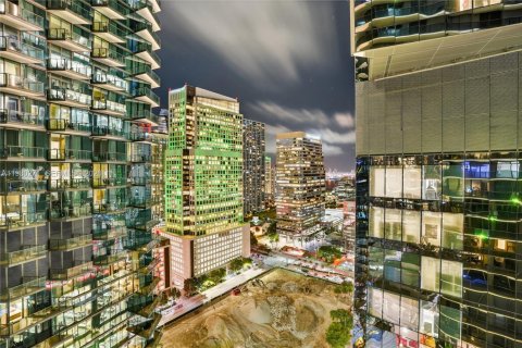 Condo in Miami, Florida, 2 bedrooms № 2181989 - photo 19