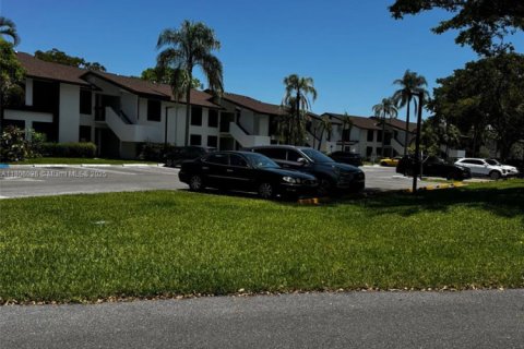 Copropriété à vendre à Oakland Park, Floride: 2 chambres, 82.68 m2 № 1864492 - photo 8