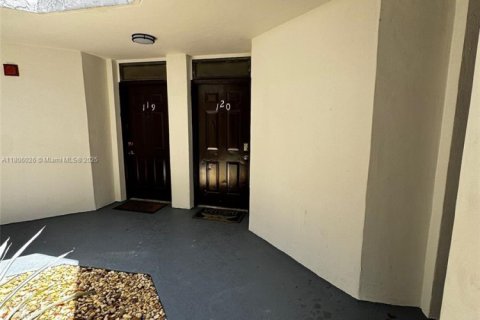 Copropriété à vendre à Oakland Park, Floride: 2 chambres, 82.68 m2 № 1864492 - photo 6