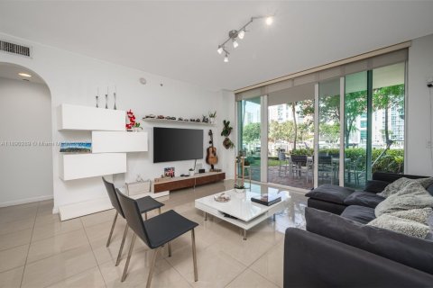 Condo in Aventura, Florida, 3 bedrooms  № 1943847 - photo 9