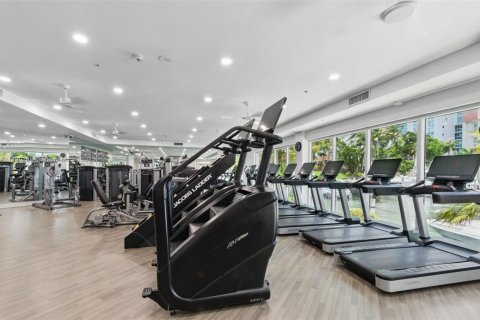 Condo in Aventura, Florida, 3 bedrooms  № 1943847 - photo 25