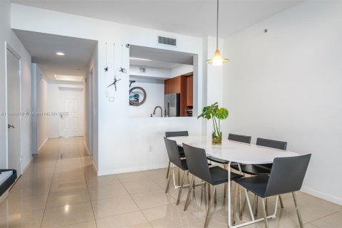 Condo in Aventura, Florida, 3 bedrooms  № 1943847 - photo 11