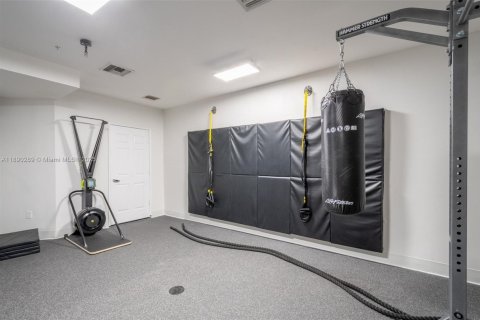 Condo in Aventura, Florida, 3 bedrooms  № 1943847 - photo 26