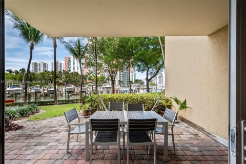 Condo in Aventura, Florida, 3 bedrooms  № 1943847 - photo 4