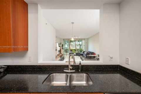 Condo in Aventura, Florida, 3 bedrooms  № 1943847 - photo 6