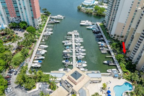 Condo in Aventura, Florida, 3 bedrooms  № 1943847 - photo 2