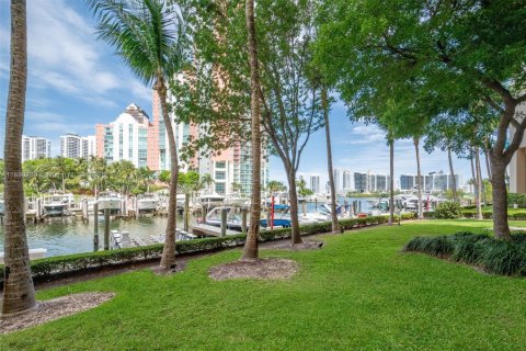 Condo in Aventura, Florida, 3 bedrooms  № 1943847 - photo 3