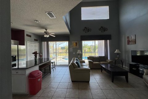 Casa en venta en Kissimmee, Florida, 8 dormitorios, 267.65 m2 № 1578326 - foto 26