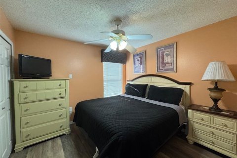 Casa en venta en Kissimmee, Florida, 8 dormitorios, 267.65 m2 № 1578326 - foto 10