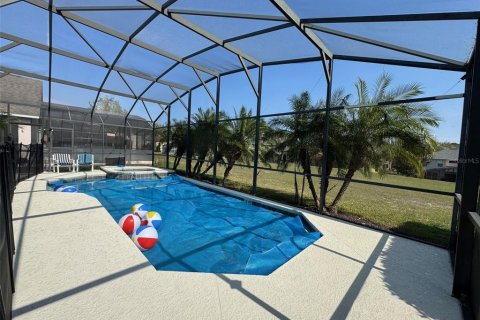 Casa en venta en Kissimmee, Florida, 8 dormitorios, 267.65 m2 № 1578326 - foto 3