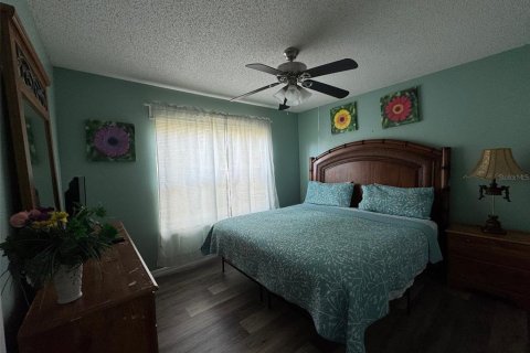 Casa en venta en Kissimmee, Florida, 8 dormitorios, 267.65 m2 № 1578326 - foto 16