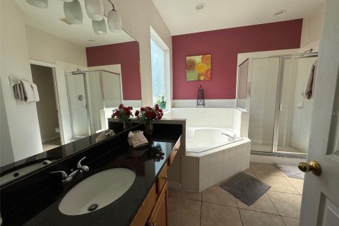 Casa en venta en Kissimmee, Florida, 8 dormitorios, 267.65 m2 № 1578326 - foto 7