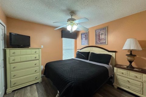 Casa en venta en Kissimmee, Florida, 8 dormitorios, 267.65 m2 № 1578326 - foto 9