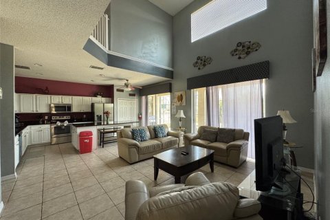 Casa en venta en Kissimmee, Florida, 8 dormitorios, 267.65 m2 № 1578326 - foto 25