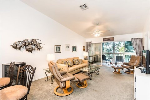 Condo in Lake Suzy, Florida, 2 bedrooms  № 248662 - photo 19