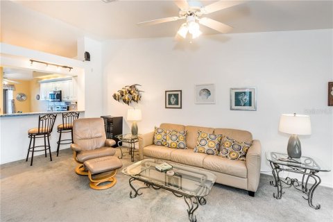 Condo in Lake Suzy, Florida, 2 bedrooms  № 248662 - photo 20