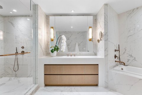 Condominio en venta en Fort Lauderdale, Florida, 3 dormitorios, 244.7 m2 № 2081883 - foto 24
