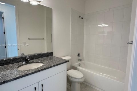 Снять в аренду виллу или дом в Порт-Сент-Луси, Флорида 4 спальни, 218.51м2, № 2004521 - фото 25