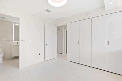 Снять в аренду кондоминиум в Майами, Флорида 4 спальни, 183.76м2, № 2016459 - фото 17