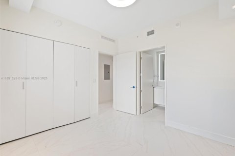 Снять в аренду кондоминиум в Майами, Флорида 4 спальни, 183.76м2, № 2016459 - фото 21