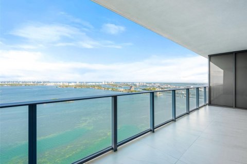 Condominio en Miami, Florida, 4 dormitorios  № 2016459