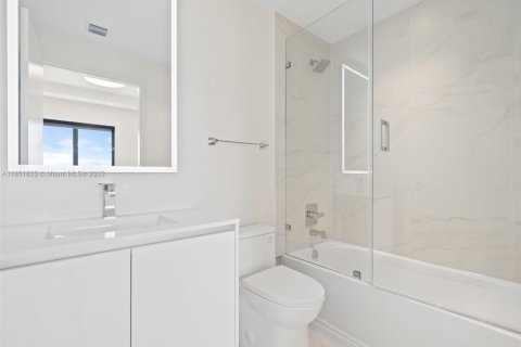 Снять в аренду кондоминиум в Майами, Флорида 4 спальни, 183.76м2, № 2016459 - фото 22