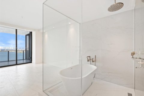 Снять в аренду кондоминиум в Майами, Флорида 4 спальни, 183.76м2, № 2016459 - фото 16