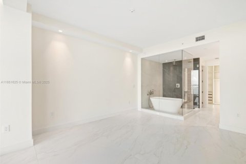 Снять в аренду кондоминиум в Майами, Флорида 4 спальни, 183.76м2, № 2016459 - фото 13