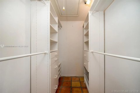 Copropriété à louer à Doral, Floride: 2 chambres, 76.83 m2 № 1840826 - photo 9