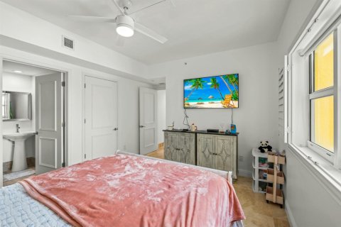 Condo in Riviera Beach, Florida, 3 bedrooms № 2250608 - photo 27