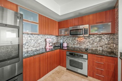 Condo in Riviera Beach, Florida, 3 bedrooms № 2250608 - photo 11