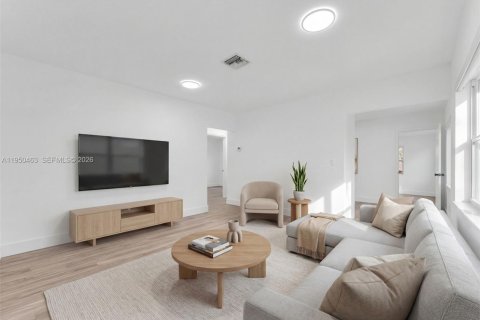 Снять в аренду виллу или дом в Холливуд, Флорида 3 спальни, 246.93м2, № 2005930 - фото 5