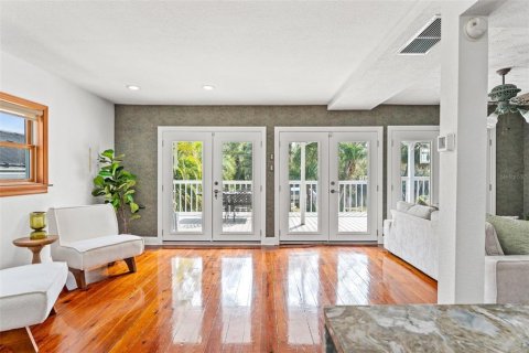 Casa en venta en Tampa, Florida, 3 dormitorios, 156.08 m2 № 1539780 - foto 8