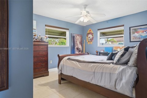 House in Homestead, Florida 3 bedrooms, 162.76 sq.m. № 2059065 - photo 28