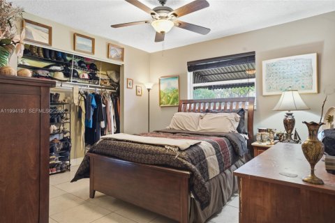 House in Homestead, Florida 3 bedrooms, 162.76 sq.m. № 2059065 - photo 26