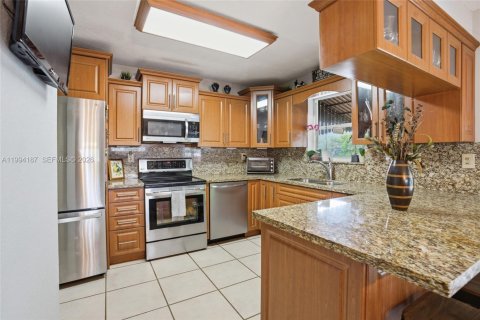 House in Homestead, Florida 3 bedrooms, 162.76 sq.m. № 2059065 - photo 20