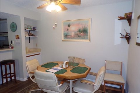 Condo in Port Charlotte, Florida, 1 bedroom № 2213613 - photo 3