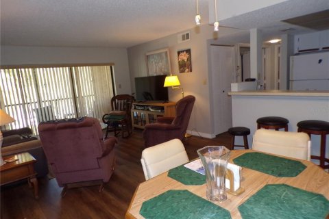 Condo in Port Charlotte, Florida, 1 bedroom № 2213613 - photo 4
