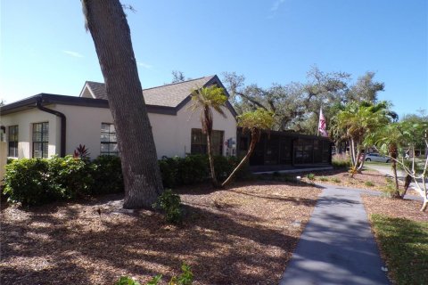 Condo in Port Charlotte, Florida, 1 bedroom № 2213613 - photo 26