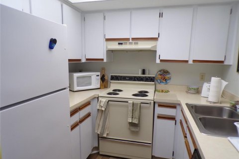 Condo in Port Charlotte, Florida, 1 bedroom № 2213613 - photo 7