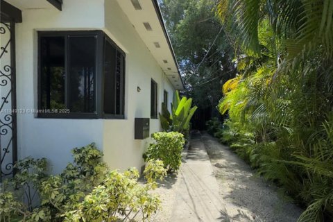 Apartamento en alquiler en Miami, Florida, 1 dormitorio, 65.03 m2 № 1850774 - foto 23