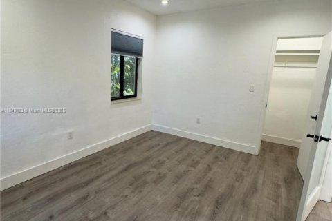 Apartamento en alquiler en Miami, Florida, 1 dormitorio, 65.03 m2 № 1850774 - foto 19