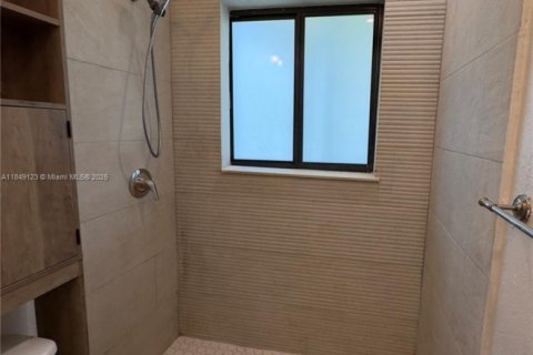Apartamento en alquiler en Miami, Florida, 1 dormitorio, 65.03 m2 № 1850774 - foto 15