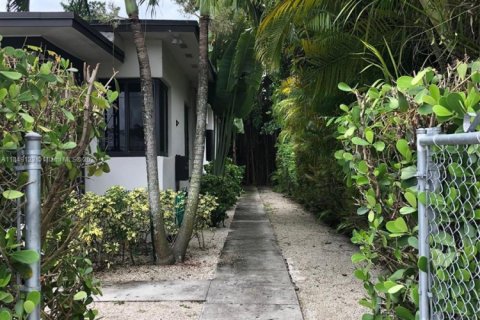 Apartamento en alquiler en Miami, Florida, 1 dormitorio, 65.03 m2 № 1850774 - foto 9
