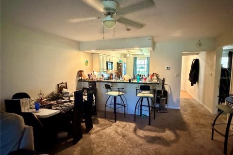 Condo in Seminole, Florida, 2 bedrooms № 2208270 - photo 8