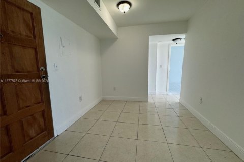 Condominio en venta en Miami, Florida, 2 dormitorios, 71.26 m2 № 1699982 - foto 6