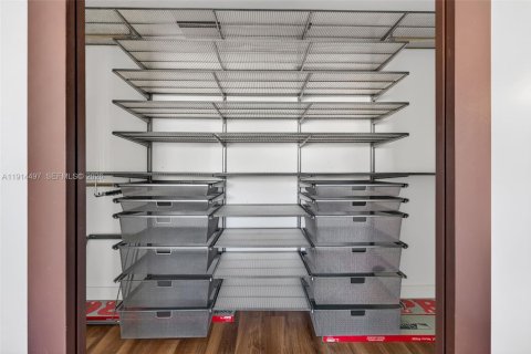 Купить кондоминиум в Майами-Бич, Флорида 2 спальни, 87.33м2, № 1971161 - фото 21