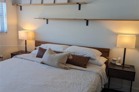 Condo in Miami Beach, Florida, 2 bedrooms  № 1971161 - photo 8