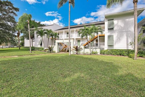 Condominio en alquiler en Palm Beach Gardens, Florida, 2 dormitorios, 71.53 m2 № 763163 - foto 1