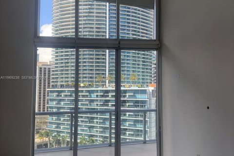 Copropriété à vendre à Miami, Floride: 1 chambre, 55.46 m2 № 2030163 - photo 10